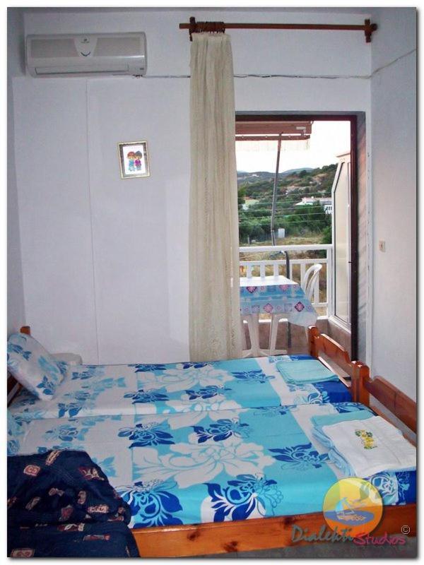 Dialekti Studios Toroni Luaran gambar