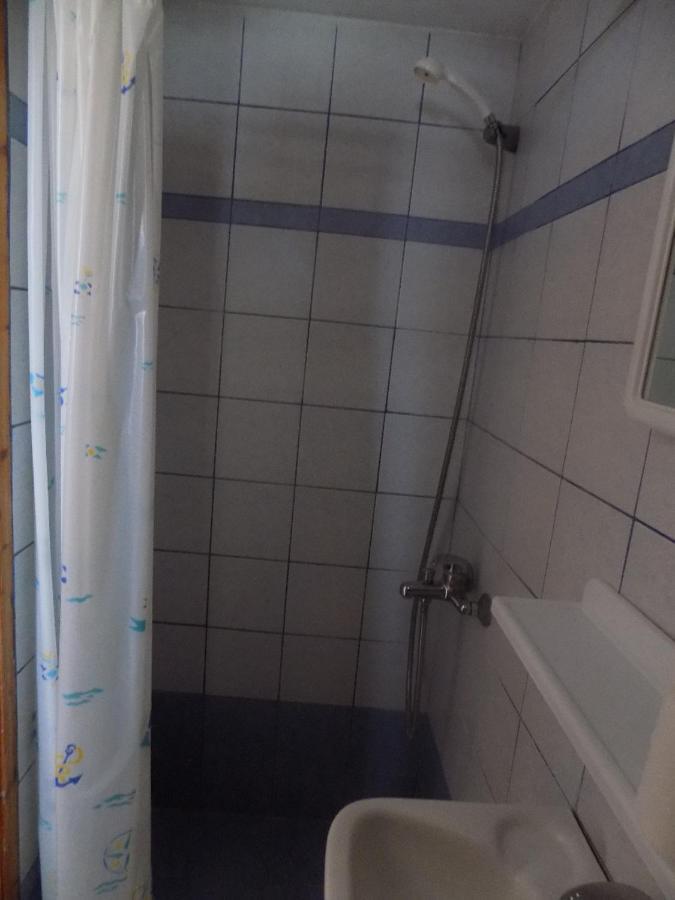 Dialekti Studios Toroni Luaran gambar
