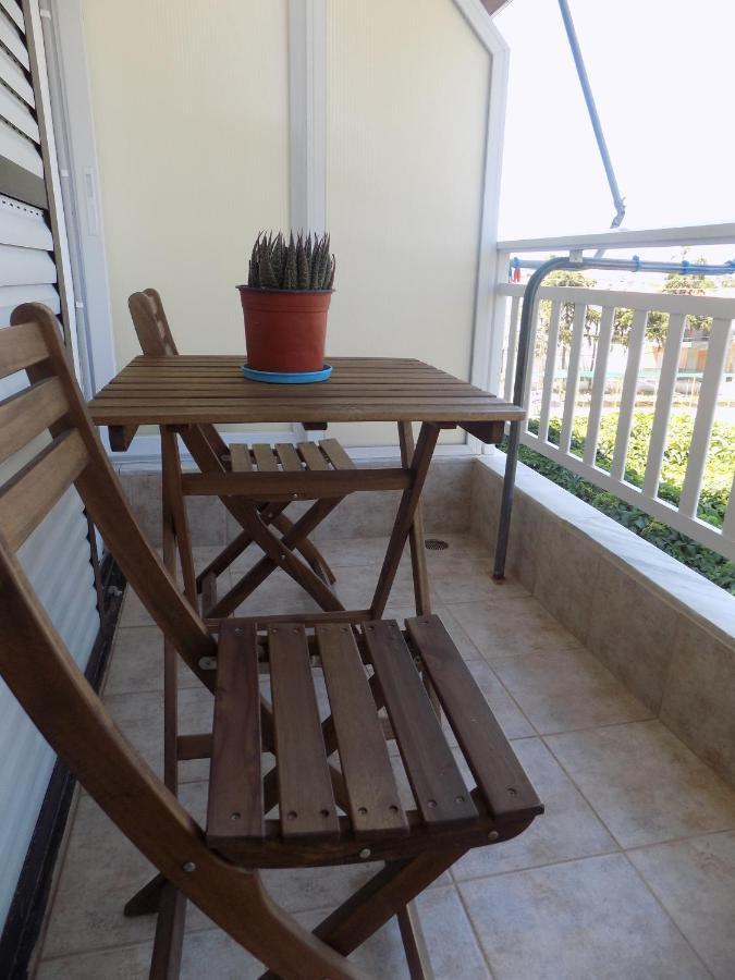 Dialekti Studios Toroni Luaran gambar